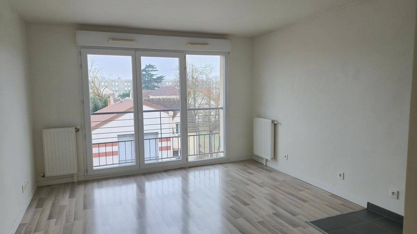 Appartement 1 pièce 24 m² · à Conflans-Sainte-Honorine · 24 m² · 606 €