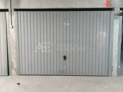 Parking à louer 125 € Pont de l'Arc Aix-en-Provence 13100