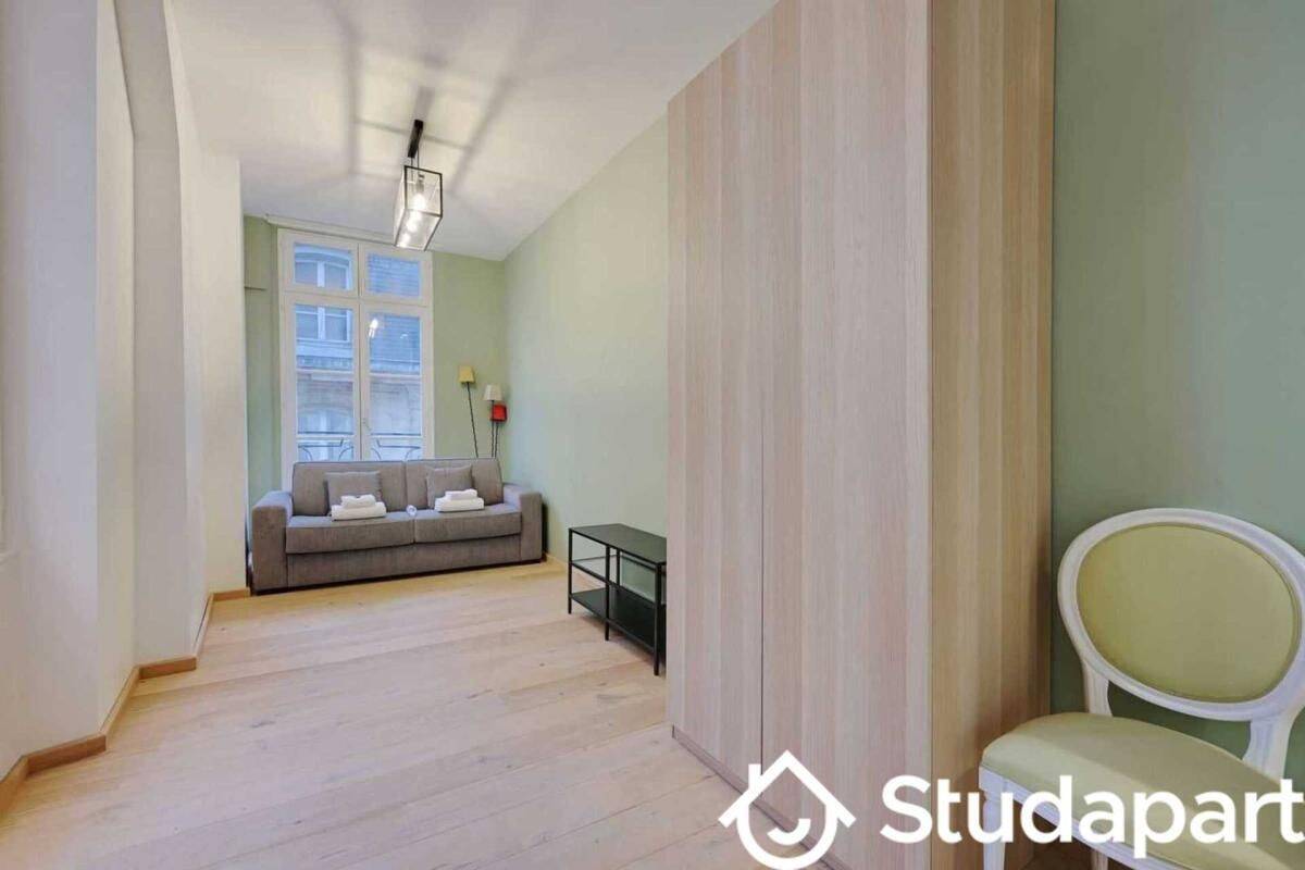 Appartement 1 pièce 35 m² · à Paris 4ème Arrondissement · 35 m² · 2 050 €