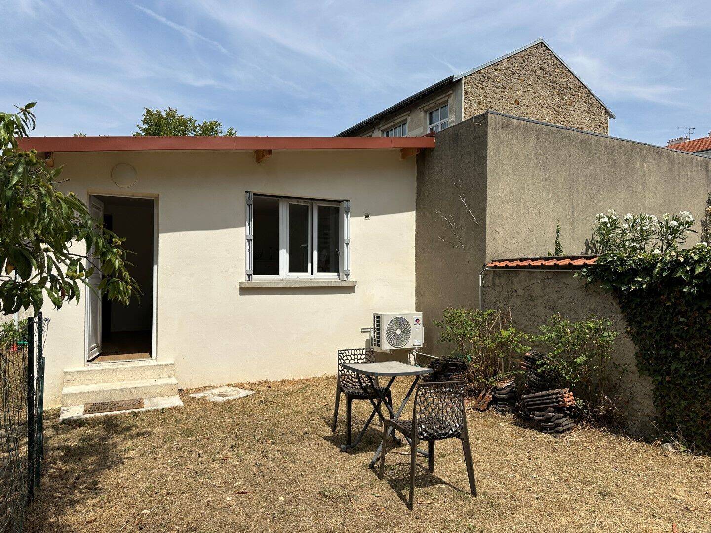 Appartement 2 pièces 37 m² · à Joinville-le-Pont · 37 m² · 1 220 €