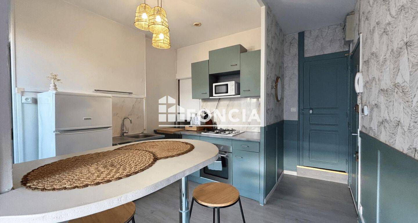 Appartement 1 pièce 27 m² · à Clermont-Ferrand · 26,7 m² · 71 000 €