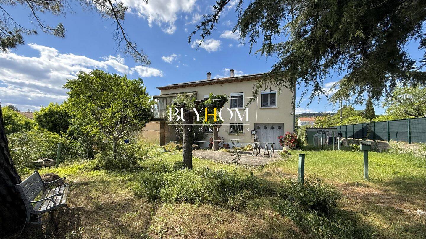 Maison 6 pièces 130 m² · à Laudun-l'Ardoise · 130 m² · 295 000 €
