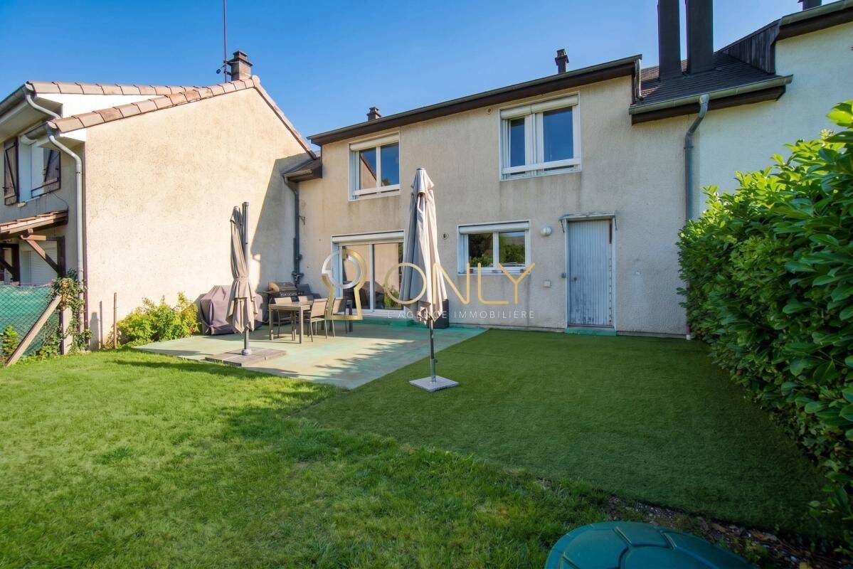 Maison 5 pièces 116 m² · à Massieux · 116 m² · 320 000 €