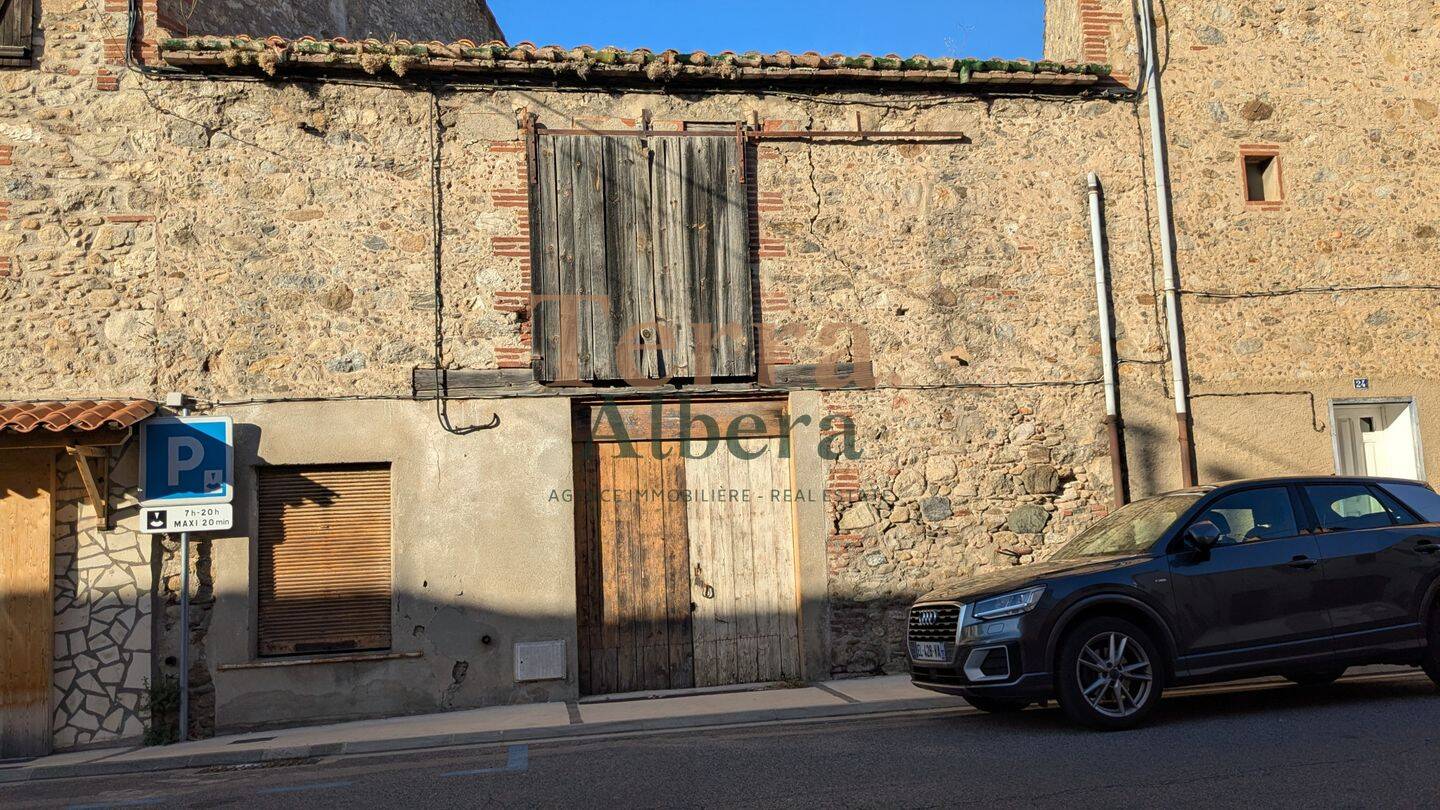 Maison 2 pièces 140 m² · à Saint-André · 140 m² · 57 000 €