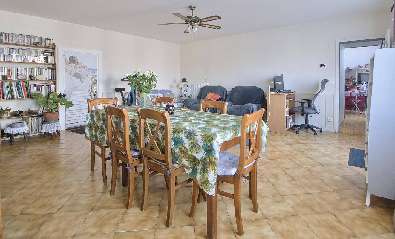 Maison 3 pièces 96 m² · à Les Magnils-Reigniers · 96 m² · 182 000 €