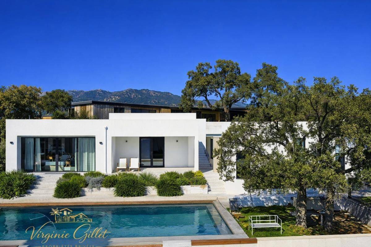 Maison 6 pièces 200 m² · à Zonza · 200 m² · 1 290 000 €