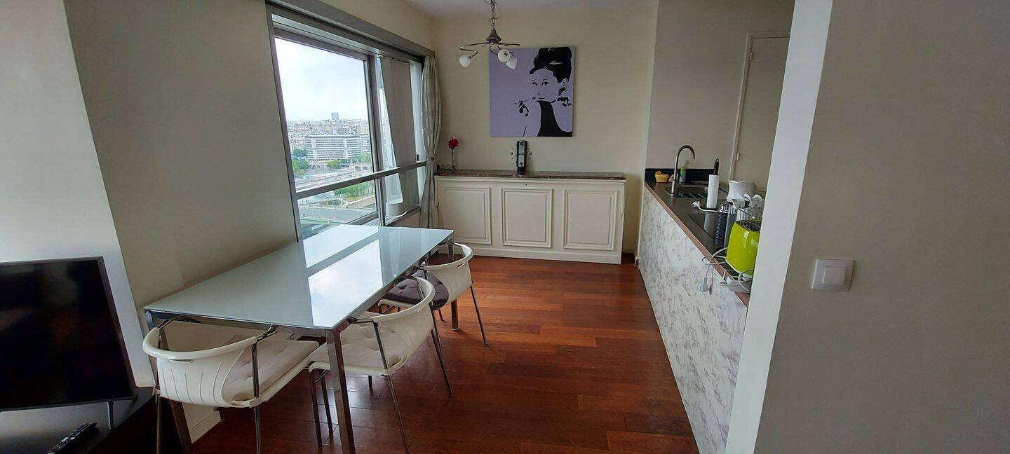 Appartement 2 pièces 62 m² · à Paris 15ème Arrondissement · 62 m² · 2 000 €/mois