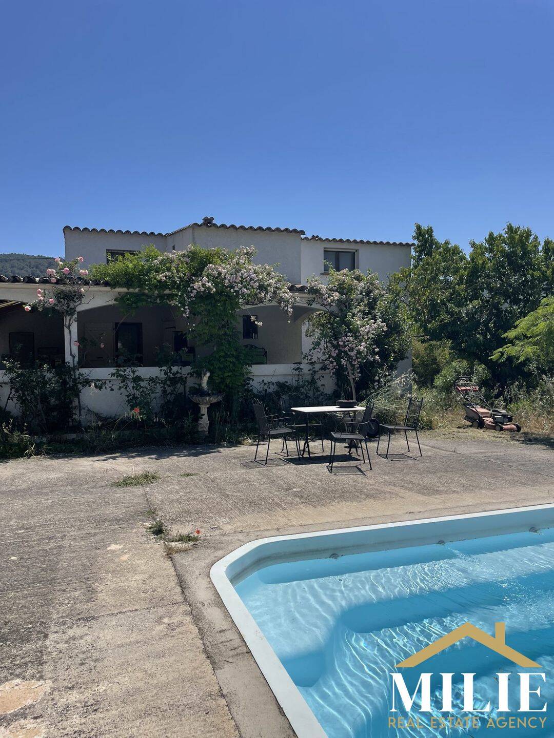 Maison 5 pièces 137 m² · à Cuges-les-Pins · 137 m² · 520 000 €