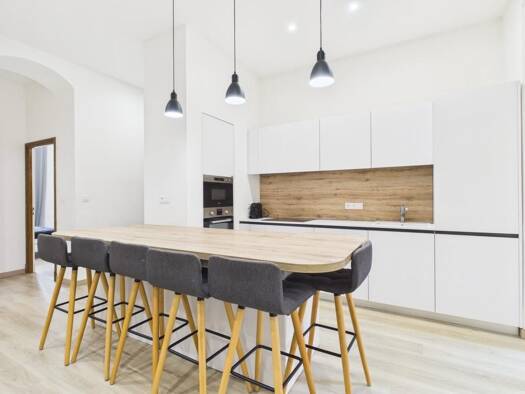 Appartement à vendre 360 000 € 4 pièces 3 chambres 81 m² Étage 1/5 Gare Ajaccio 20000