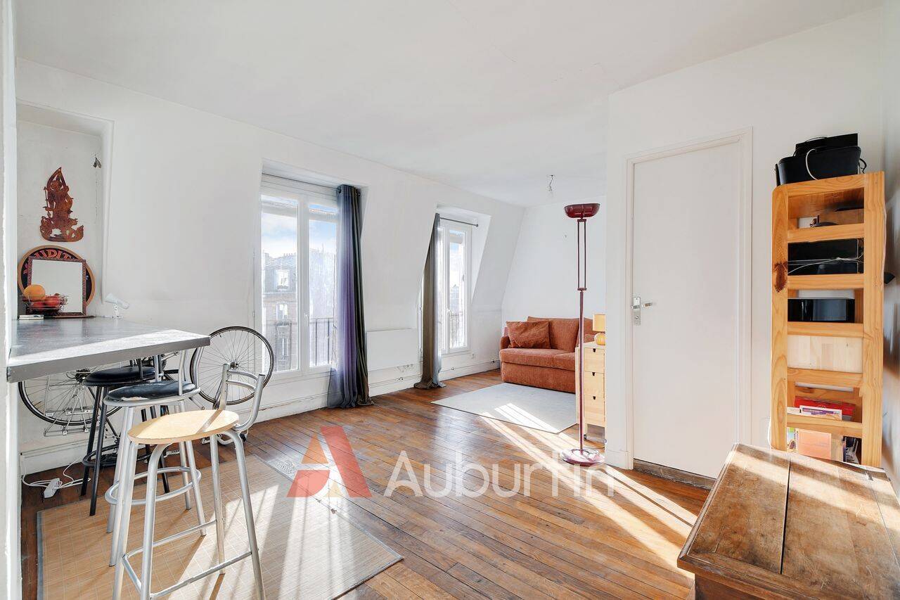 Appartement 2 pièces 52 m² · à Paris 18ème Arrondissement · 51,5 m² · 380 000 €