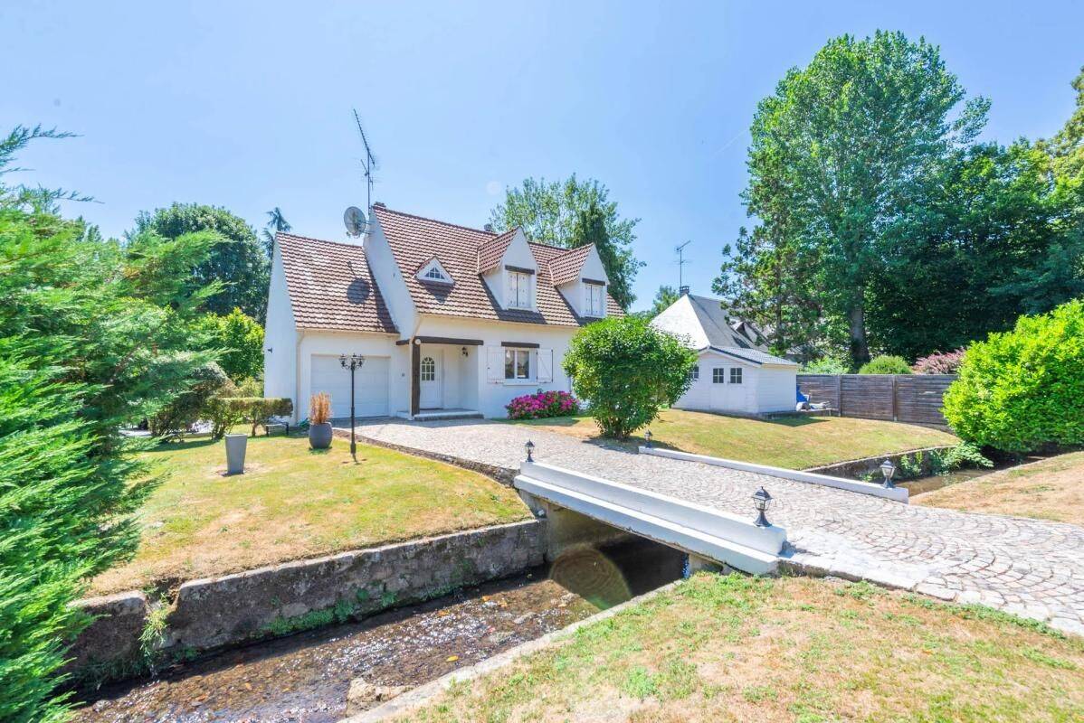 Maison 6 pièces 130 m² · à Saint-Arnoult-en-Yvelines · 130 m² · 399 000 €