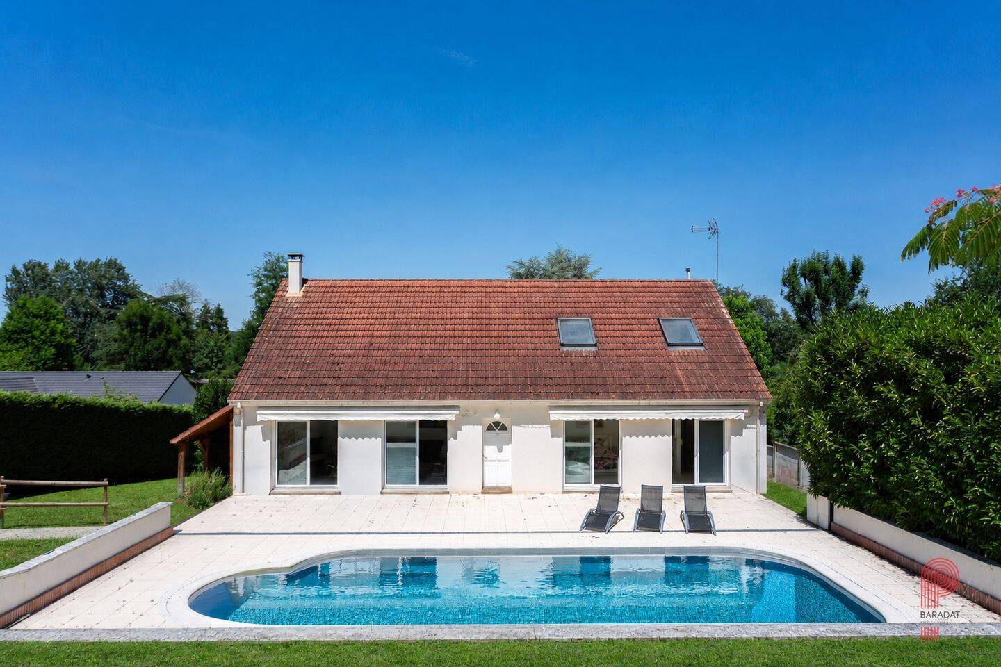 Maison 8 pièces 200 m² · à Vert-en-Drouais · 200 m² · 470 000 €