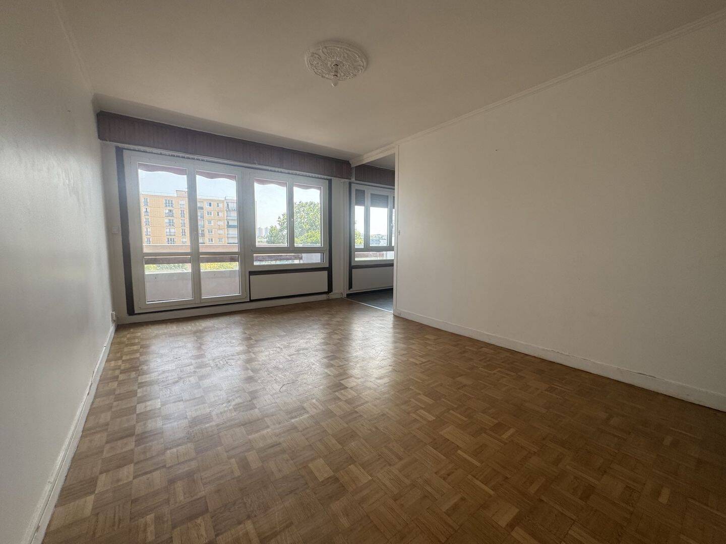 3 pièces 68 m² · à Noisy-le-Sec · 68,1 m² · 1 395 €