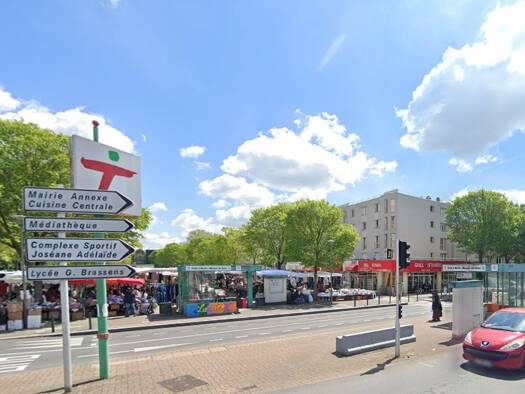 Boutique à louer 13 800 € 3 pièces 685 m² de surface de vente Évry-Courcouronnes 91000