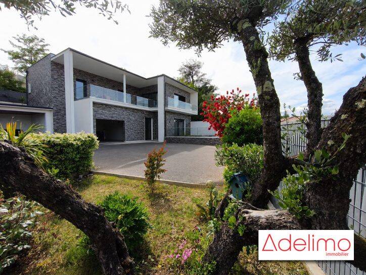 Maison 7 pièces 150 m² · à Alès · 150 m² · 529 000 €