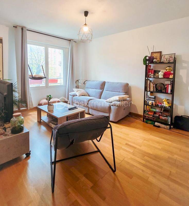 Appartement 3 pièces 74 m² · à Grenoble · 74 m² · 190 000 €