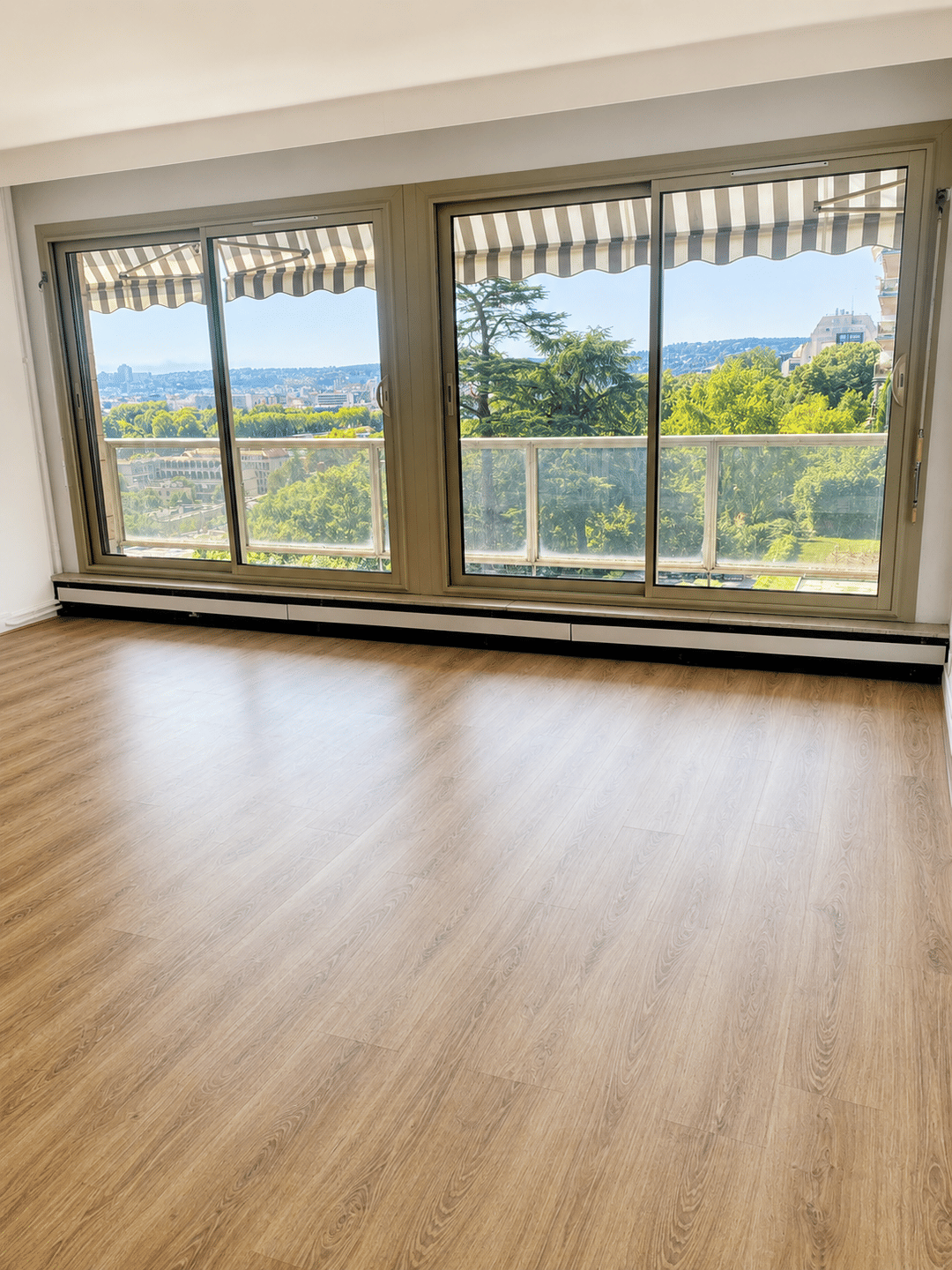 Appartement 3 pièces 90 m² · à Saint-Cloud · 90,5 m² · 2 300 €/mois