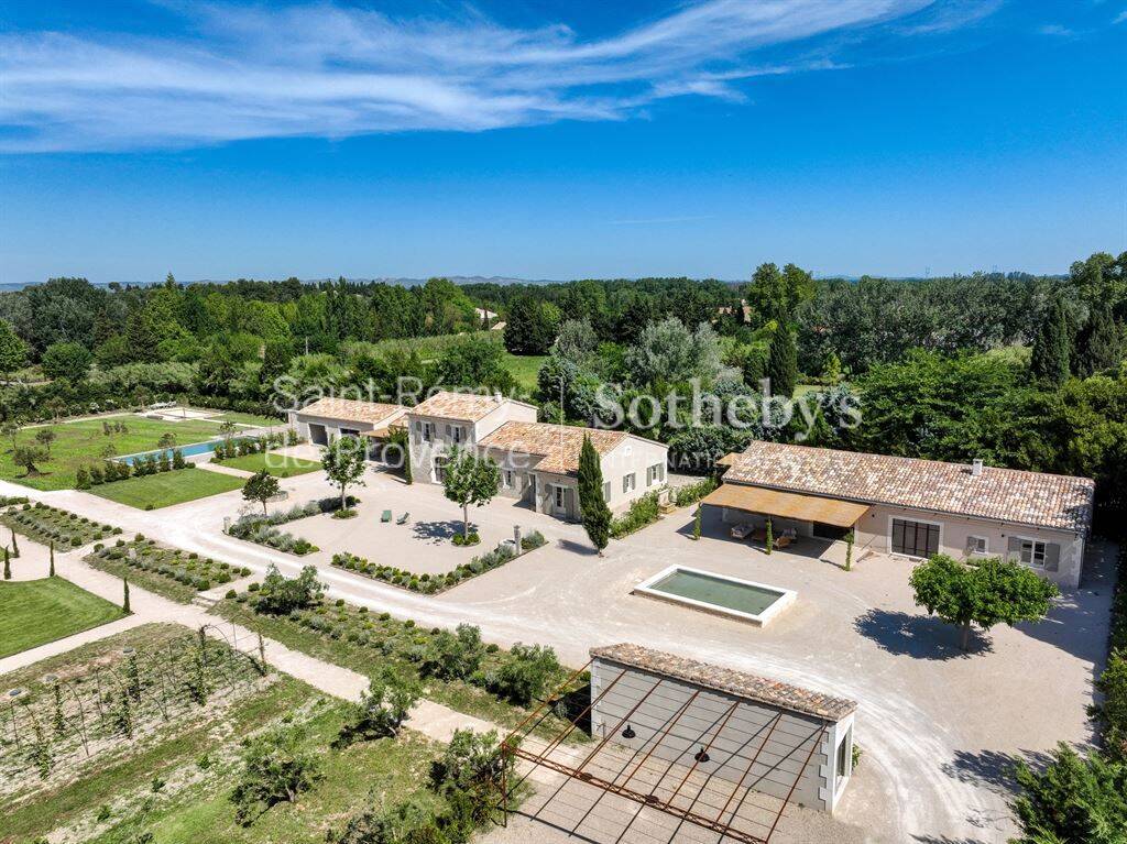 Maison 10 pièces 460 m² · à Saint-Rémy-de-Provence · 460 m² · 5 780 000 €
