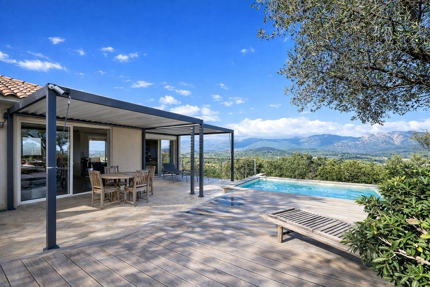 Maison 6 pièces 130 m² · à Porto-Vecchio · 130,4 m² · 1 197 000 €