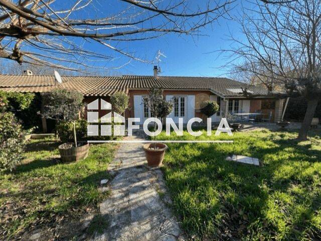 Maison 4 pièces 103 m² · à Eyguières · 103,2 m² · 1 420 €