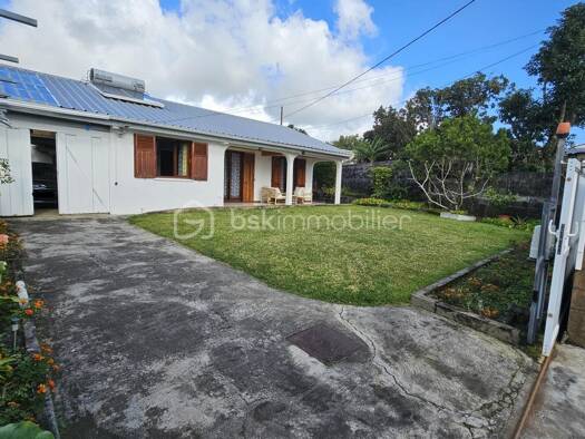 Villa à vendre 309 098 € 6 pièces 3 chambres 120 m² 600 m² de terrain Sainte-Suzanne 97441