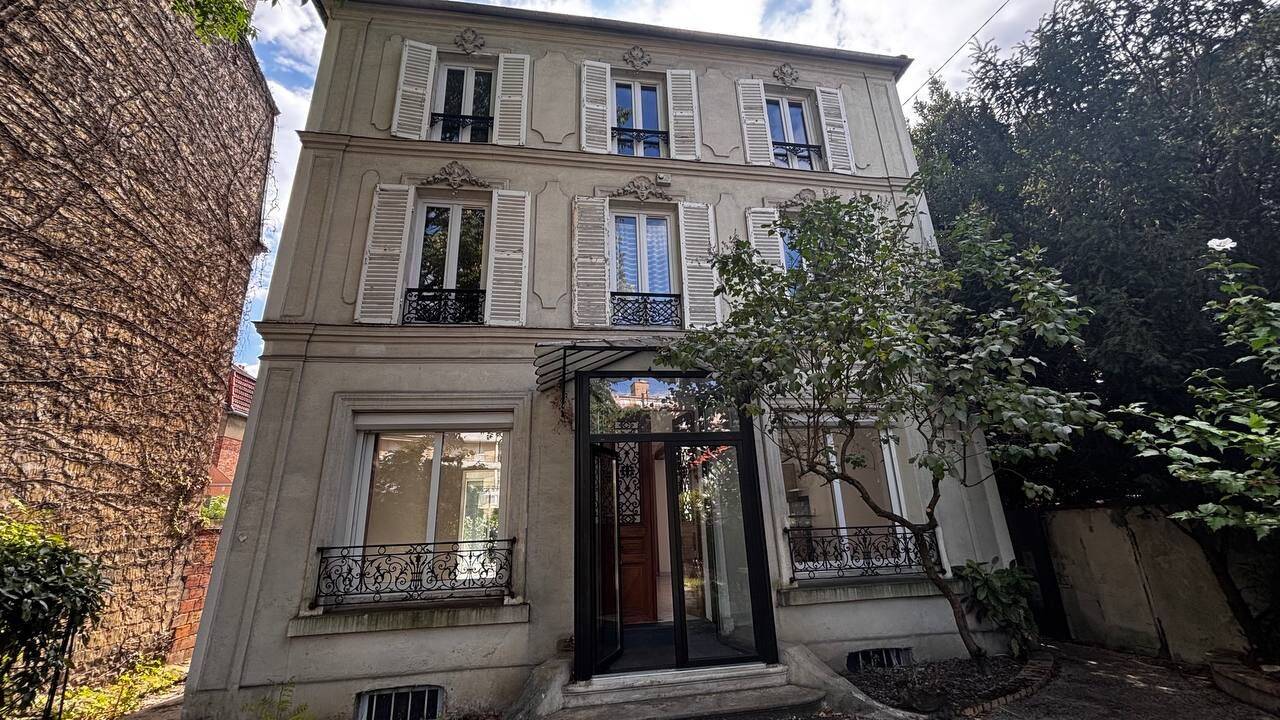 Maison 7 pièces 164 m² · à Enghien-les-Bains · 164,1 m² · 2 891 €/mois