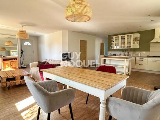 Maison de plain-pied à vendre 350 000 € 4 pièces 3 chambres 125 m² 1 100 m² de terrain Gargas 84400