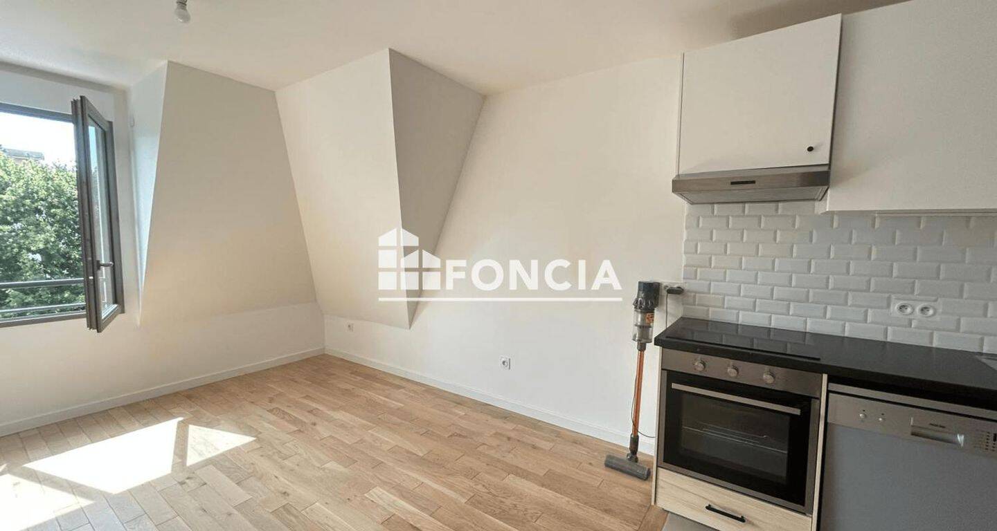 Appartement 3 pièces 56 m² · à Clamart · 55,5 m² · 1 264 €