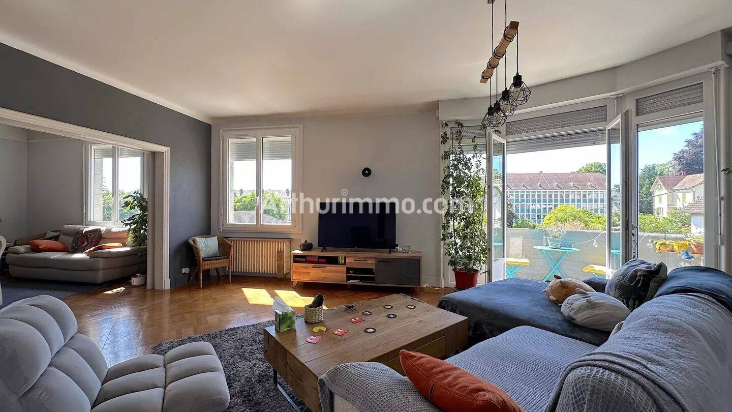 Appartement 6 pièces 149 m² · à Lons-le-Saunier · 149 m² · 187 000 €
