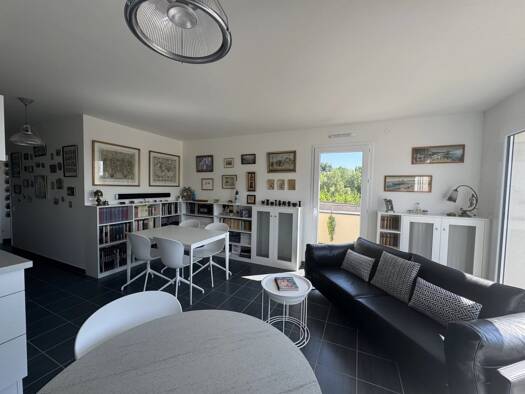 Appartement en viager occupé Bouquet 140 000 € 3 pièces 1 chambre 62 m² Étage 2/2 Nord Ouest Sud Est Nandy 77176