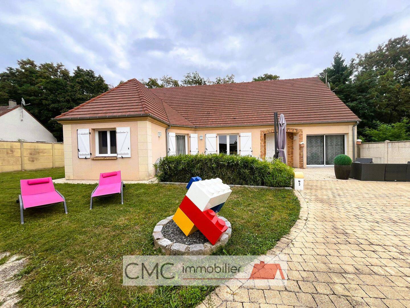 Maison 5 pièces 170 m² · à Morancez · 170 m² · 425 375 €