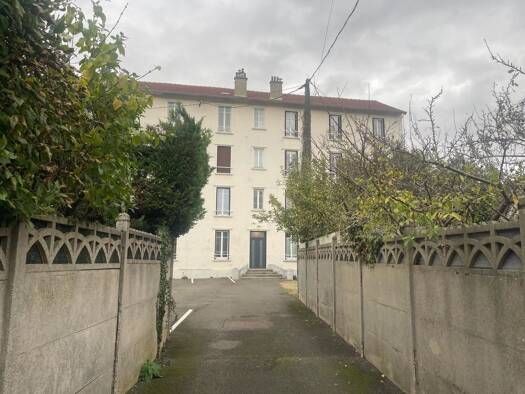 Appartement à vendre 179 000 € 2 pièces 40 m² Étage 3/3 Brimont Chatou 78400