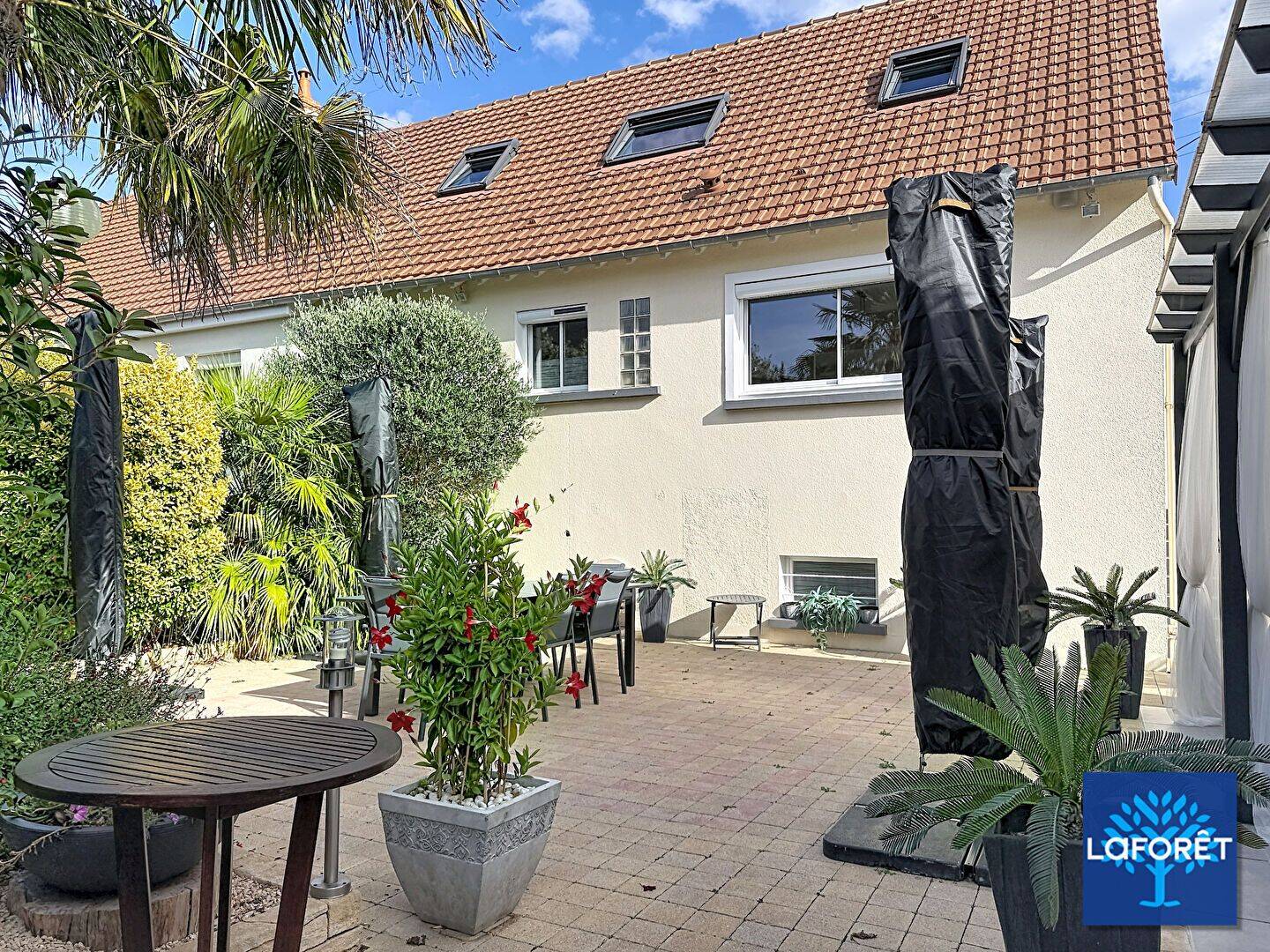 Maison 5 pièces 115 m² · à La Chaussée-Saint-Victor · 114,7 m² · 244 950 €
