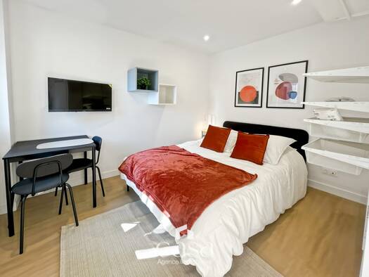 Appartement à louer 510 € 1 pièce 20 m² RDC/2 Vallée Barrey-Piscine-Madelaine Mondeville 14120