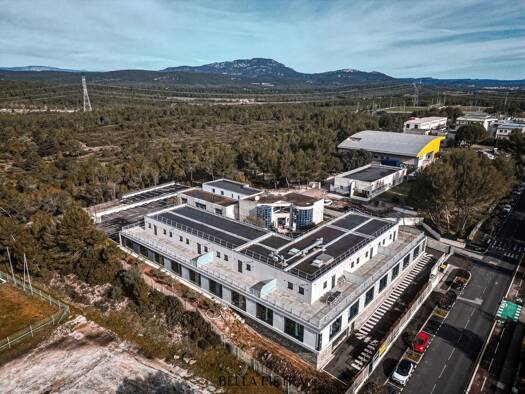 Espace bureau à vendre 7 875 000 € 2 494 m² de bureaux Sud Saint-Clément-de-Rivière 34980