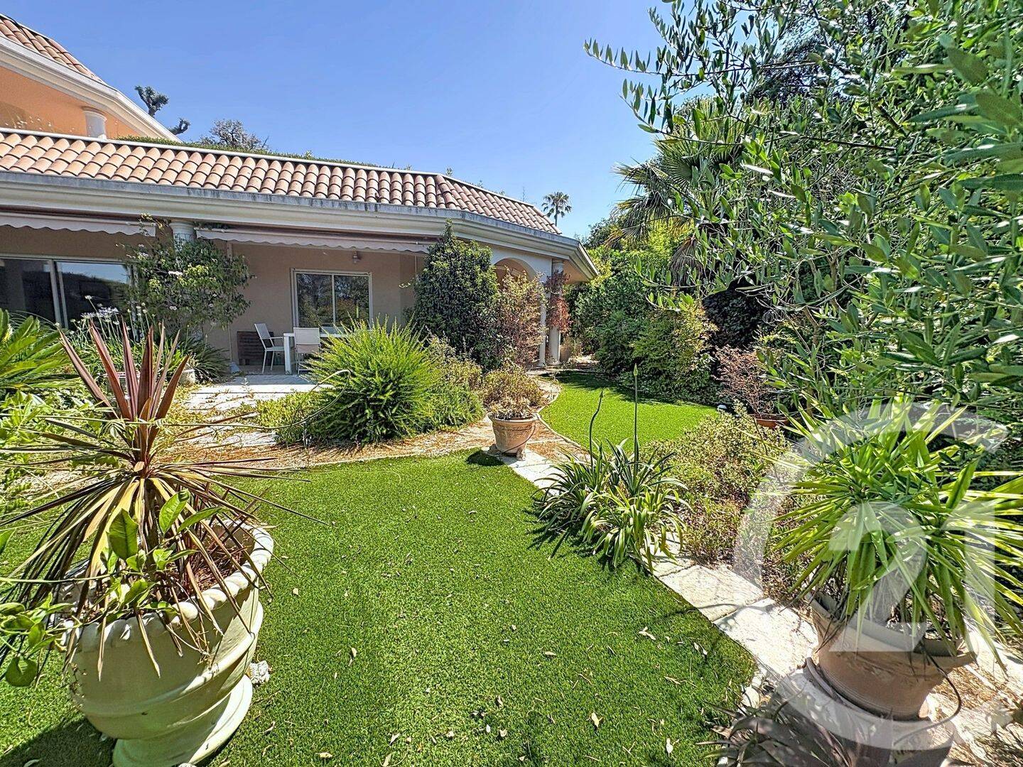 Appartement 3 pièces 99 m² · à Mandelieu-la-Napoule · 99 m² · 649 000 €