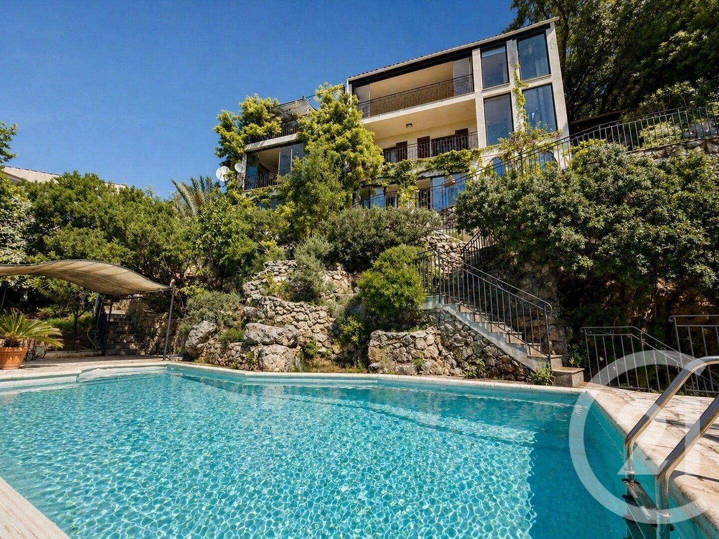 Maison 8 pièces 171 m² · à Vence · 170,9 m² · 885 000 €