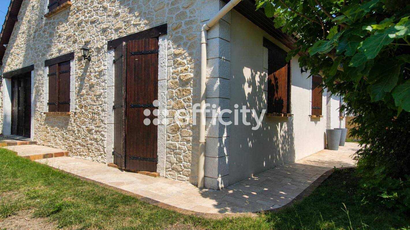 Maison 6 pièces 117 m² · à Chelles · 116,6 m² · 425 000 €