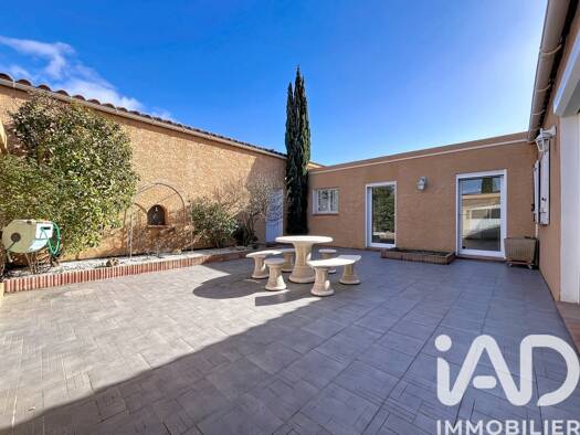Maison de plain-pied à vendre 416 000 € 5 pièces 3 chambres 178 m² 1 287 m² de terrain Sud Sigean 11130