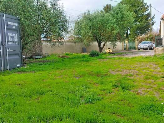 Terrain constructible viabilisé à vendre 242 000 € 503 m² de terrain Sud Ouest Cournonterral 34660