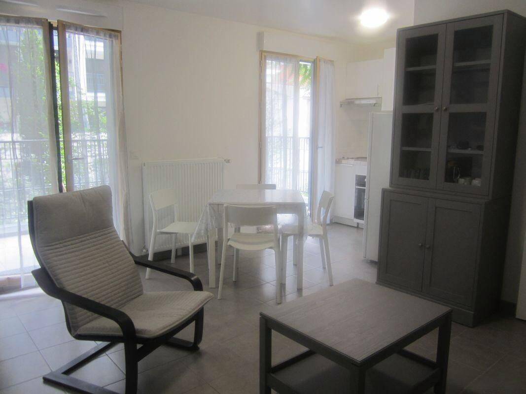 Appartement 1 pièce 26 m² · à Clichy · 26 m² · 1 050 €