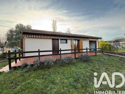 Maison de plain-pied à vendre 319 000 € 5 pièces 3 chambres 102 m² 1 300 m² de terrain Pechbonnieu 31140