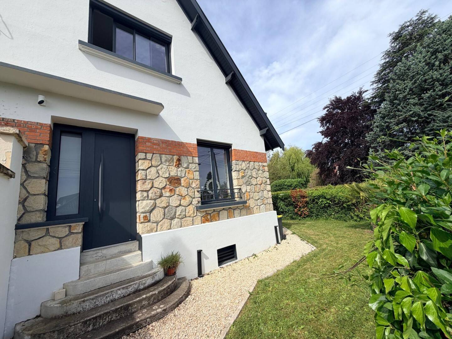 Maison 5 pièces 87 m² · à Bellerive-sur-Allier · 87 m² · 235 000 €