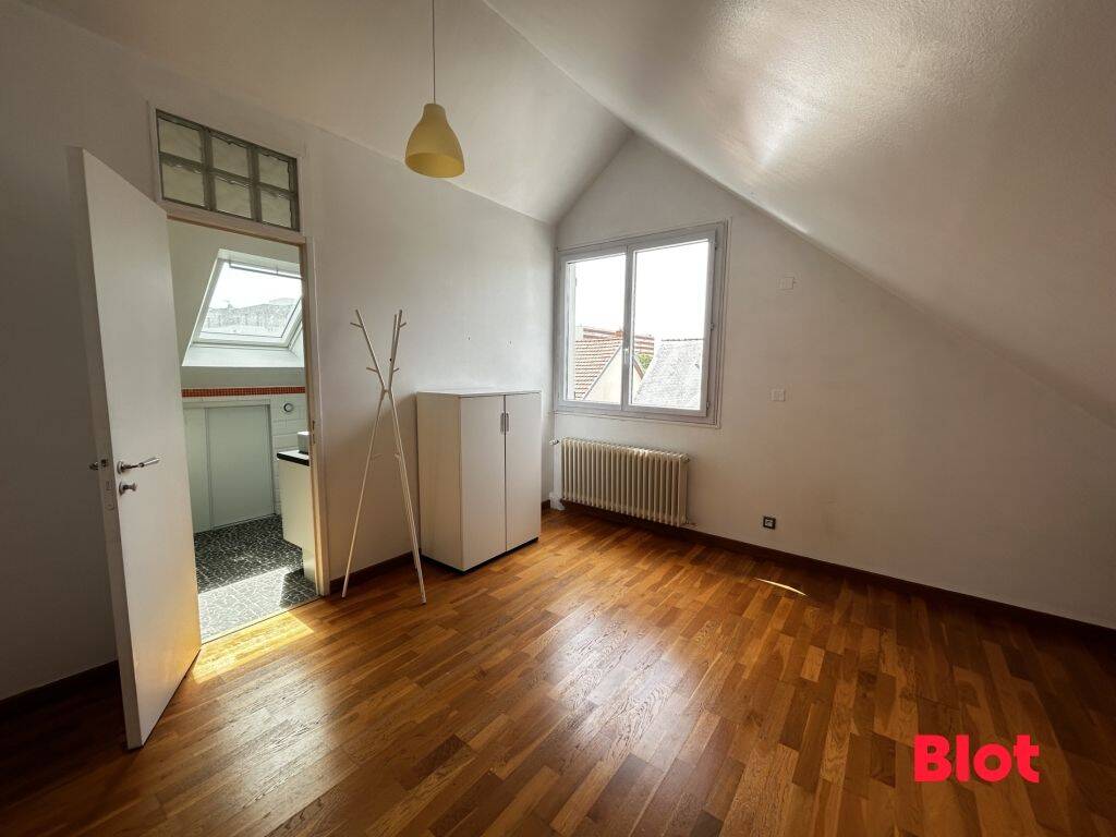 A LOUER - MAISON - PROCHE RUE DE NANTES - 125m2 — 6