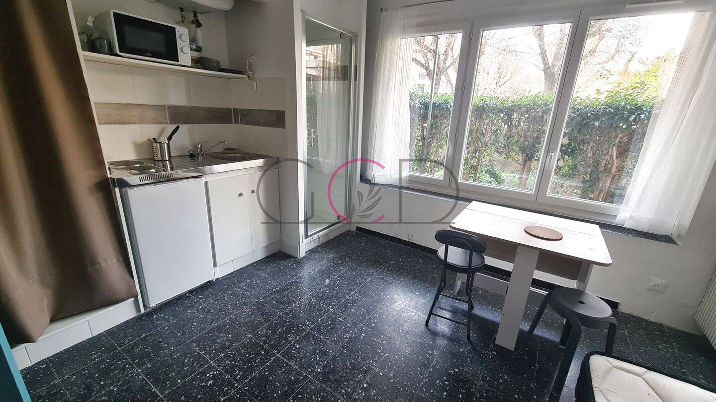 Appartement 1 pièce 12 m² · à Aix-en-Provence · 12 m² · 502 €