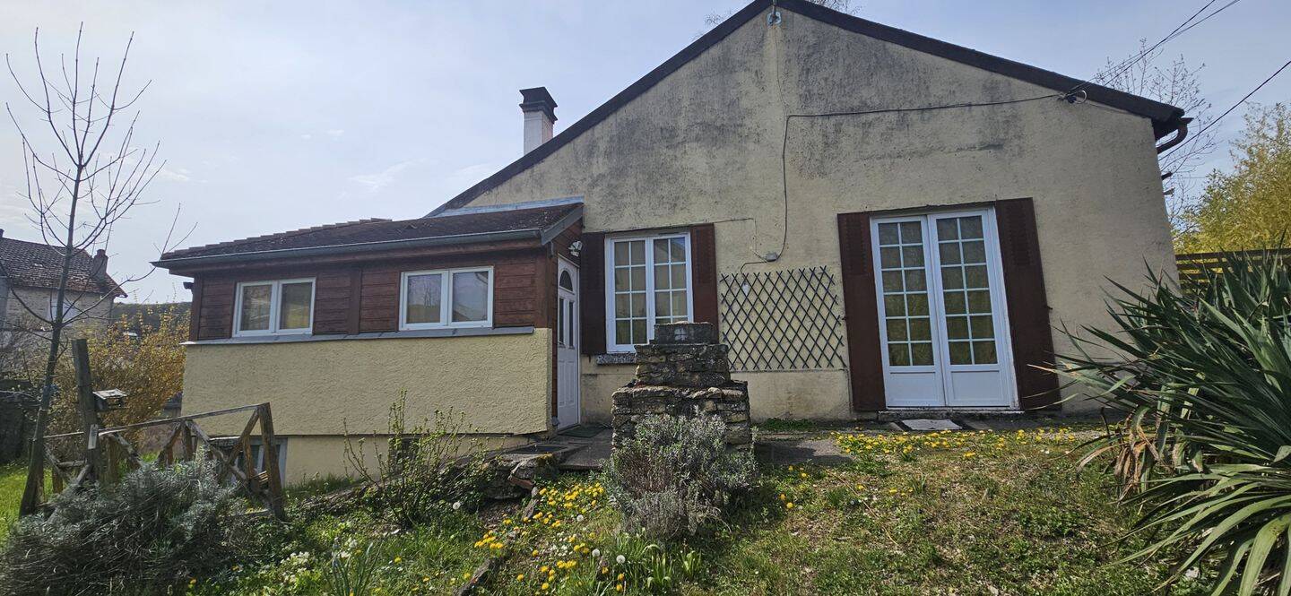 Maison 1 pièce 35 m² · à Voutenay-sur-Cure · 35 m² · 45 000 €
