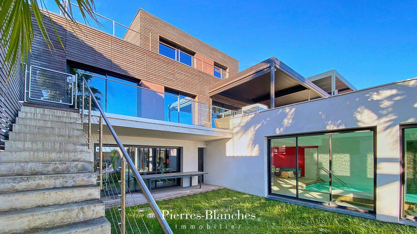 Maison 8 pièces 477 m² · à Agde · 477 m² · 3 790 000 €