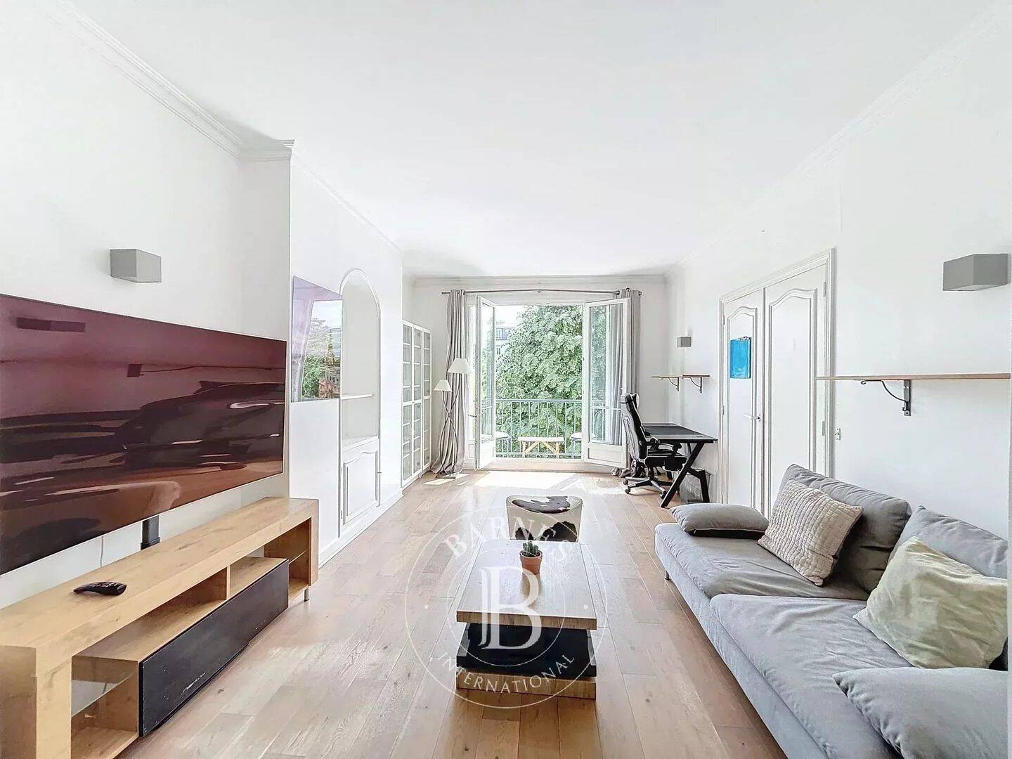 Appartement 2 pièces 62 m² · à Neuilly-sur-Seine · 62,2 m² · 2 244 €
