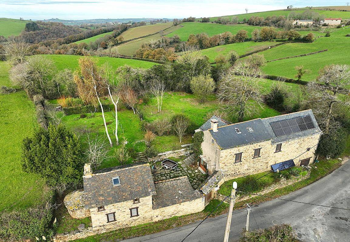 Maison 10 pièces 291 m² · à Réquista · 291 m² · 205 000 €