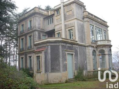 Château à vendre 448 000 € 15 pièces 14 chambres 501 m² 34 000 m² de terrain Sud Est Le Chambon-Feugerolles 42500